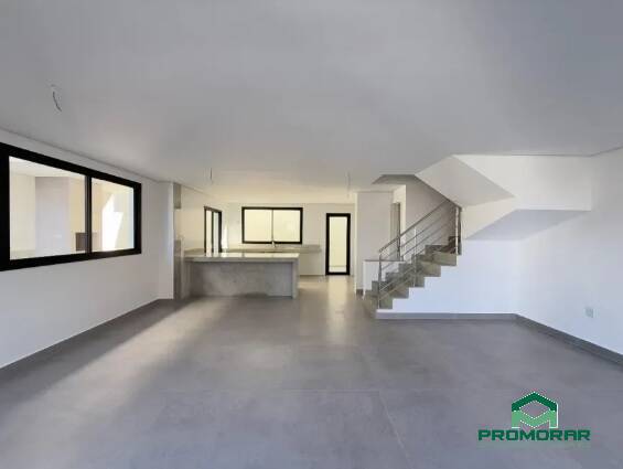 Casa 3 quartos, 3 banhos, 3 vagas, à venda no Planalto, Belo Horizonte, MG